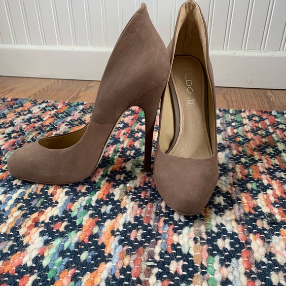 Aldo Womens Taupe Suede High Heel - Picture 2 of 6